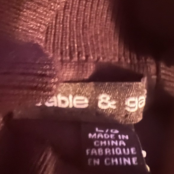 Black sweater with rhinestone detail in new condition never worn - Picture 5 of 7